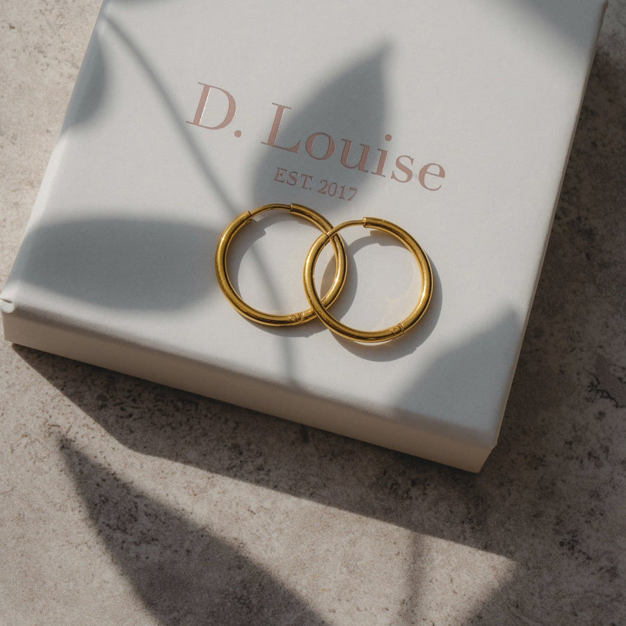 D.Louise Women's Essential Earrings Gold Stainless Steel Medium